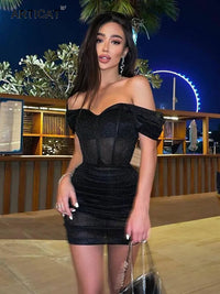 Robe corset noire Brillante Épaules Dénudées pour Femmes