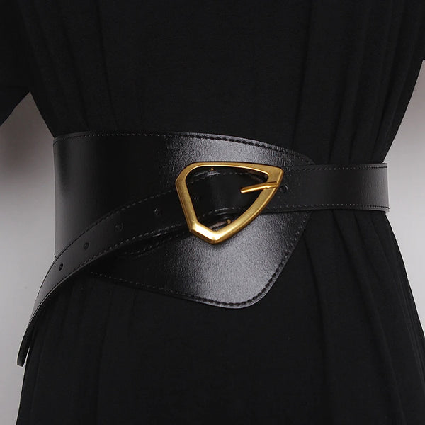 Ceinture corset en cuir irrégulière