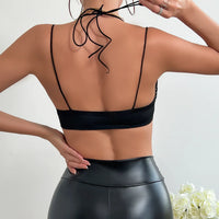 Bustier noir avec attache en encolure licou