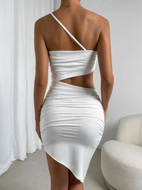 Robe corset blanche attache lacet épaule